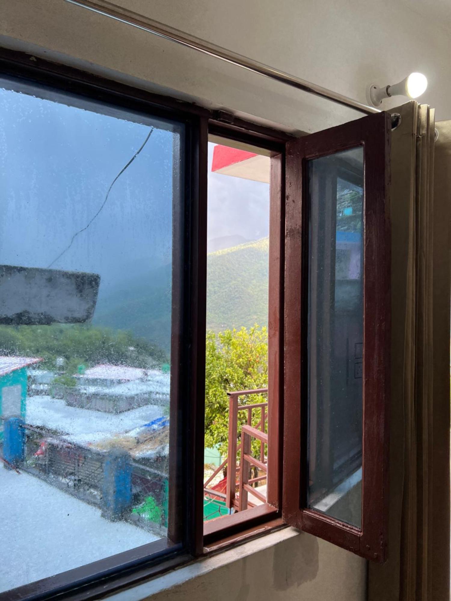 Mayur Homestay Ukhimath Exteriör bild