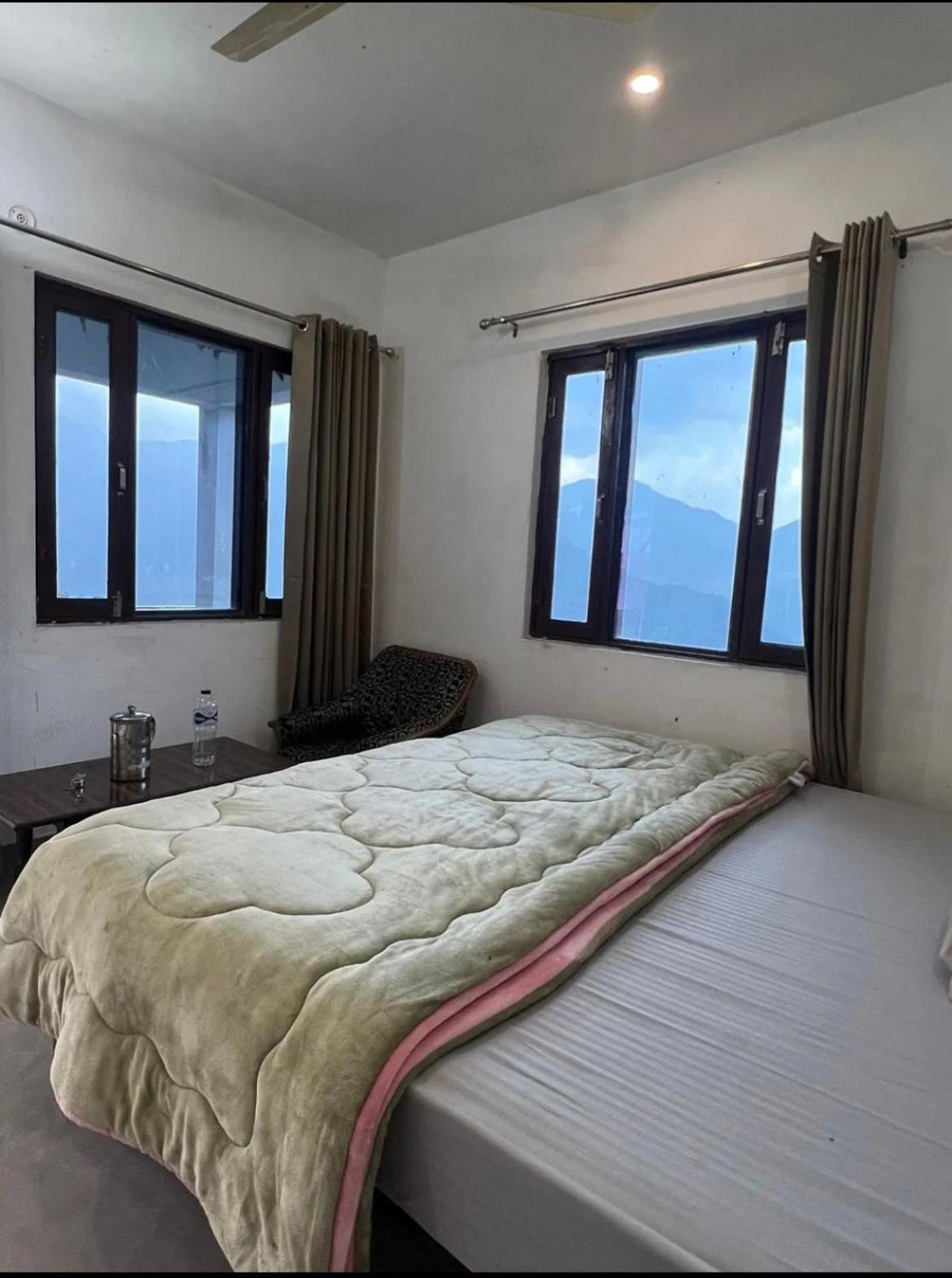 Mayur Homestay Ukhimath Exteriör bild