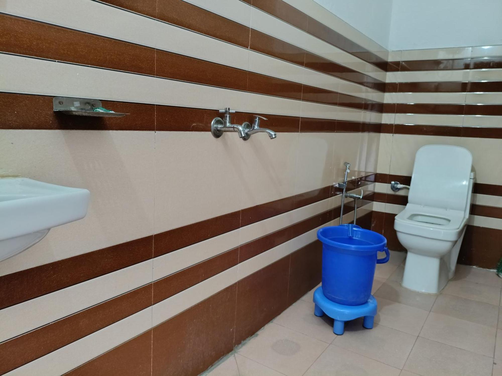 Mayur Homestay Ukhimath Exteriör bild