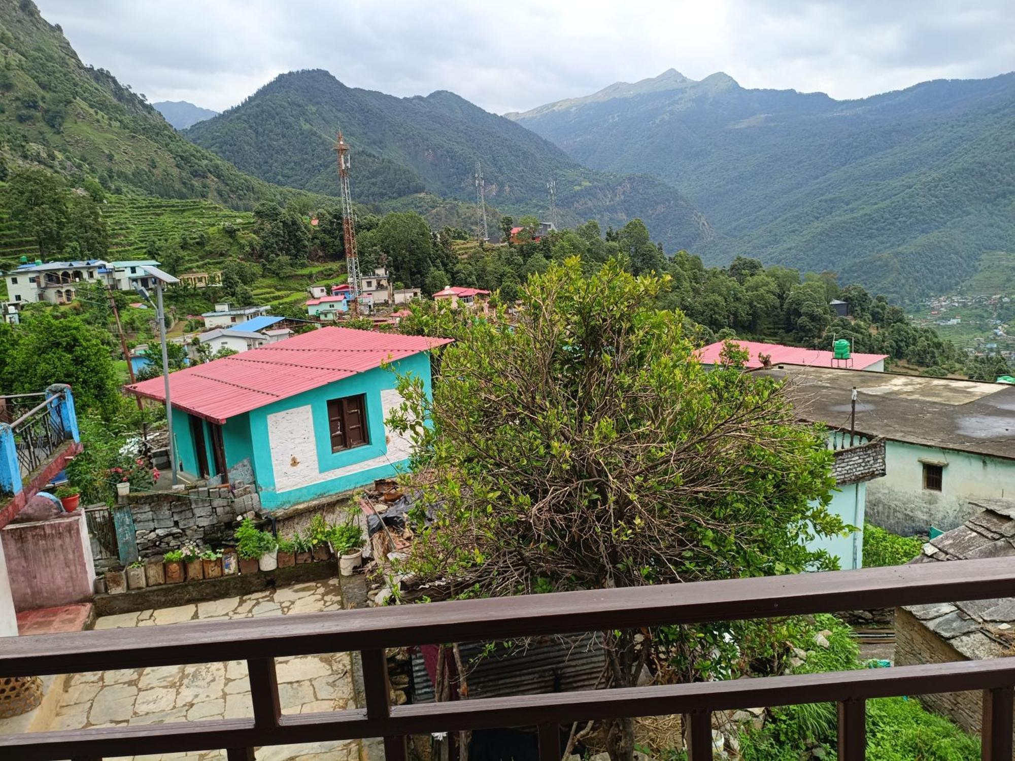 Mayur Homestay Ukhimath Exteriör bild
