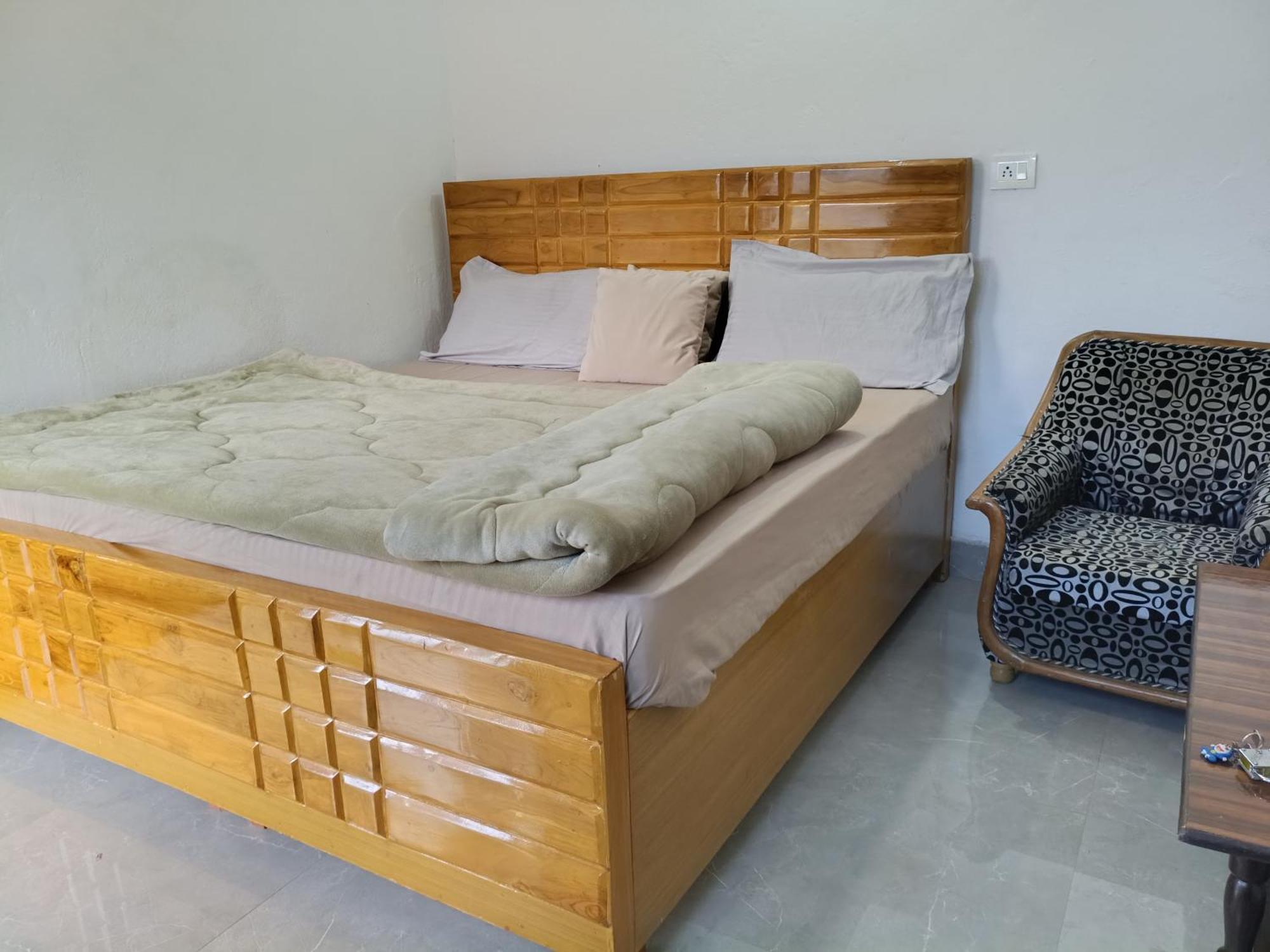 Mayur Homestay Ukhimath Exteriör bild